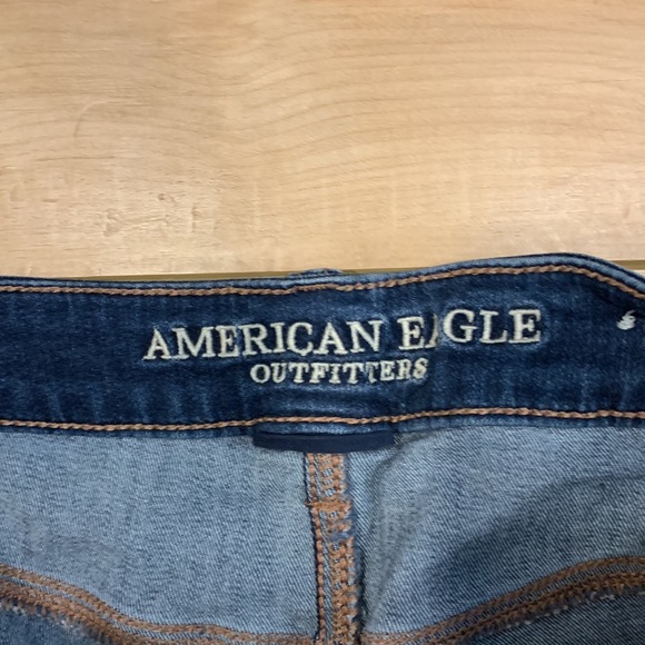 AE Distressed Jeans in Great Condition - Picture 2 of 4